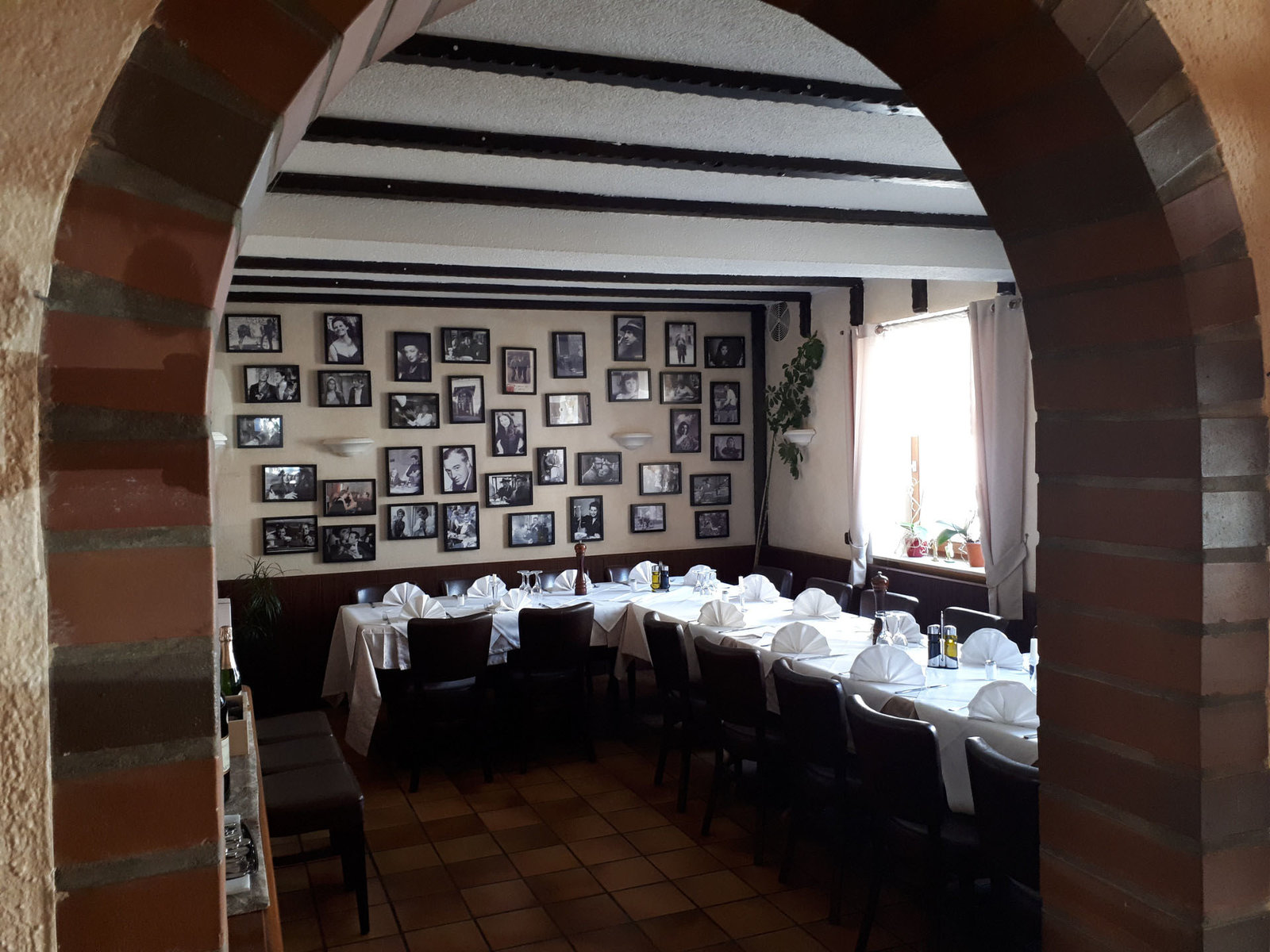 festlich gedeckter Tisch in der Ristorante Pizzeria Taormina